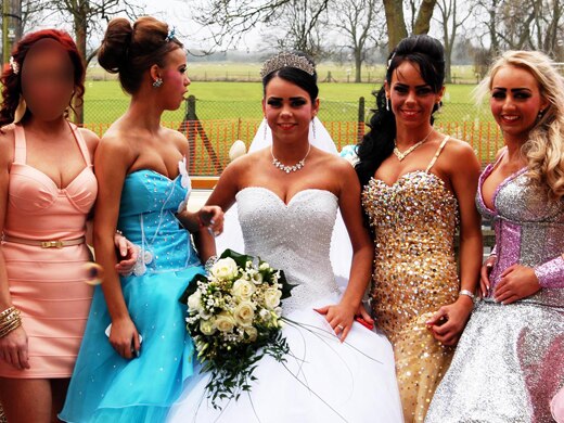 Fat Gypsy Weddings Pictures Luck Of The Irish All 4 Image 1 Of 7 Lully And Bridesmaids
