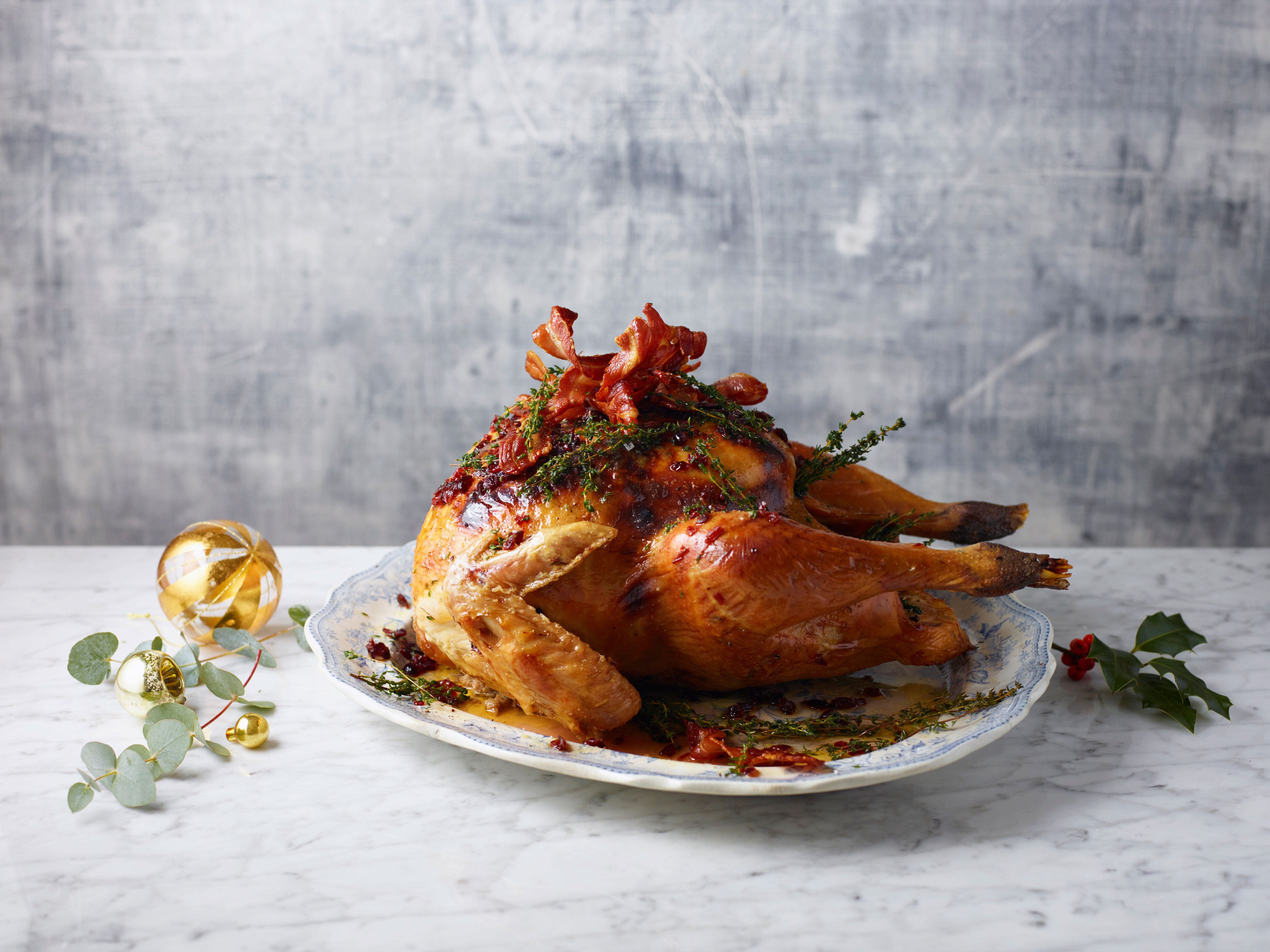 Jamie's Quick and Easy Christmas - All 4