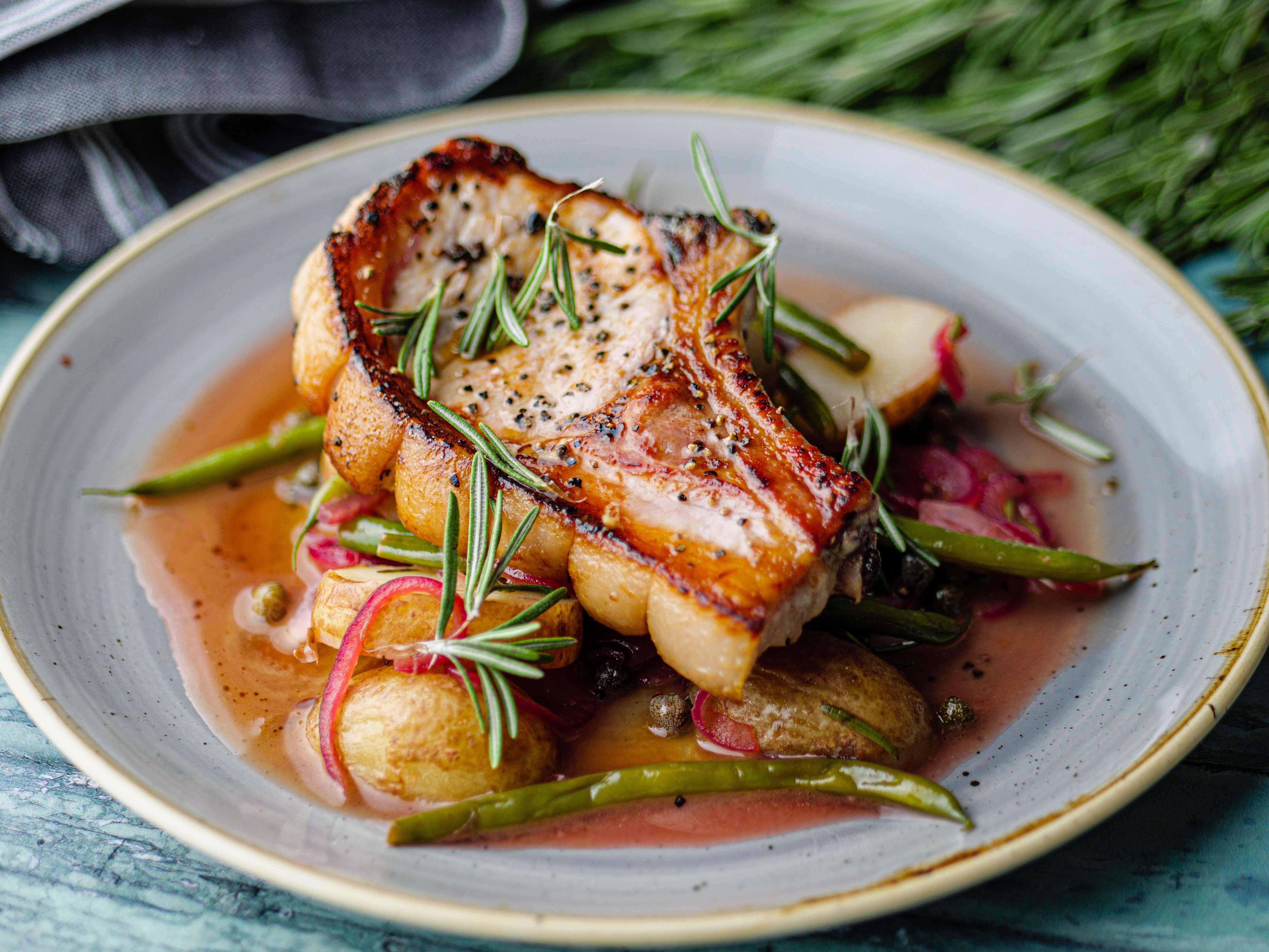 Sunday Brunch Articles Pork Chops with Red Wine Vinegar and Capers