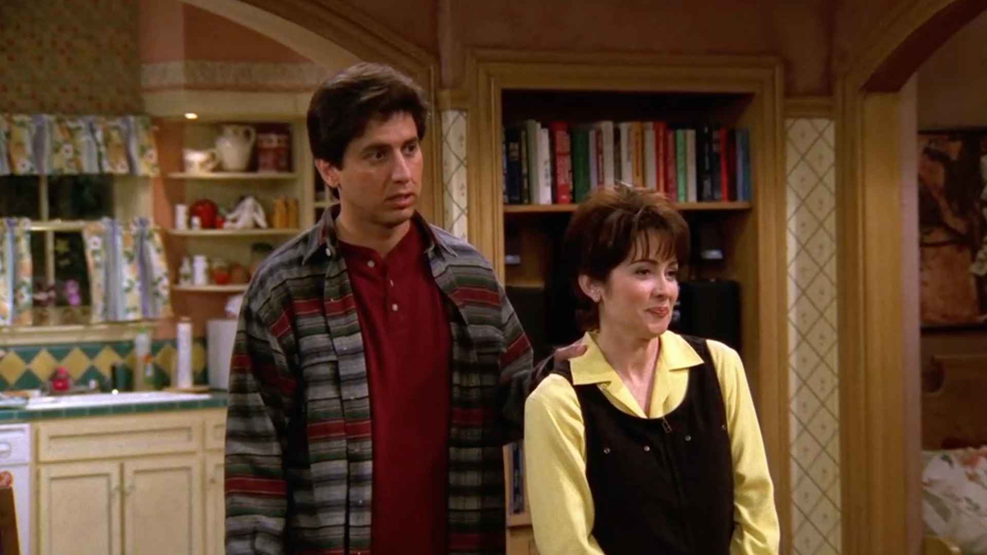 Everybody Loves Raymond - Series 1: Episode 10 | Channel 4