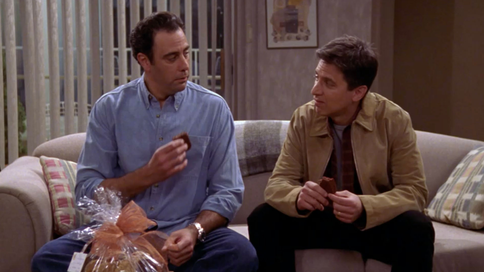 Everybody Loves Raymond - Series 6: Episode 10 | Channel 4