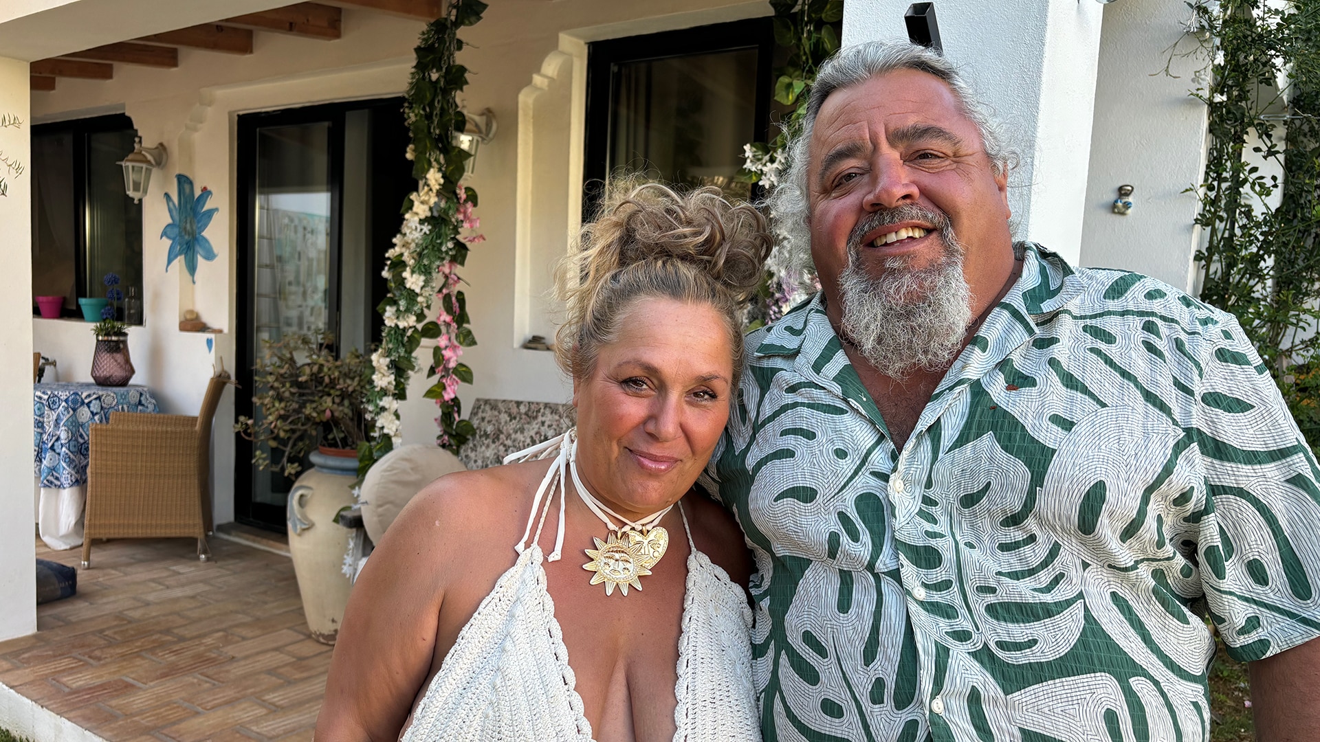 A New Life in the Sun - Series 10: Episode 17 | Channel 4