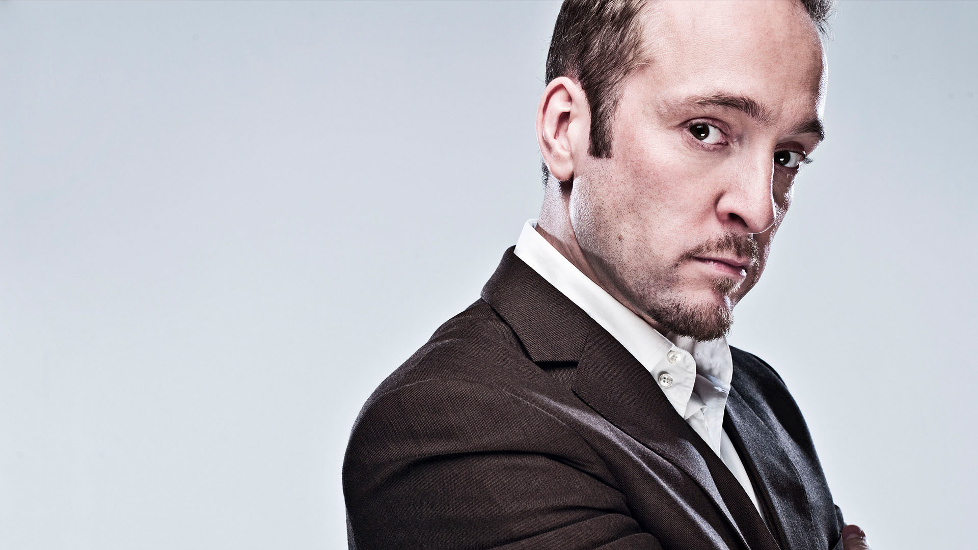Derren Brown Investigates: The Ghosthunter | Stream free