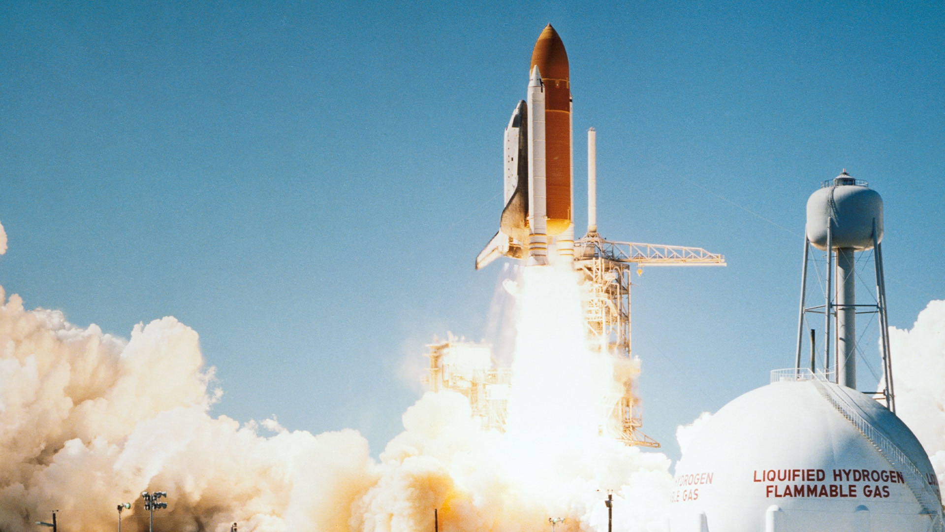Space_Shuttle_Challenger_Days_That_Changed_the_World_Brand_1920x1080