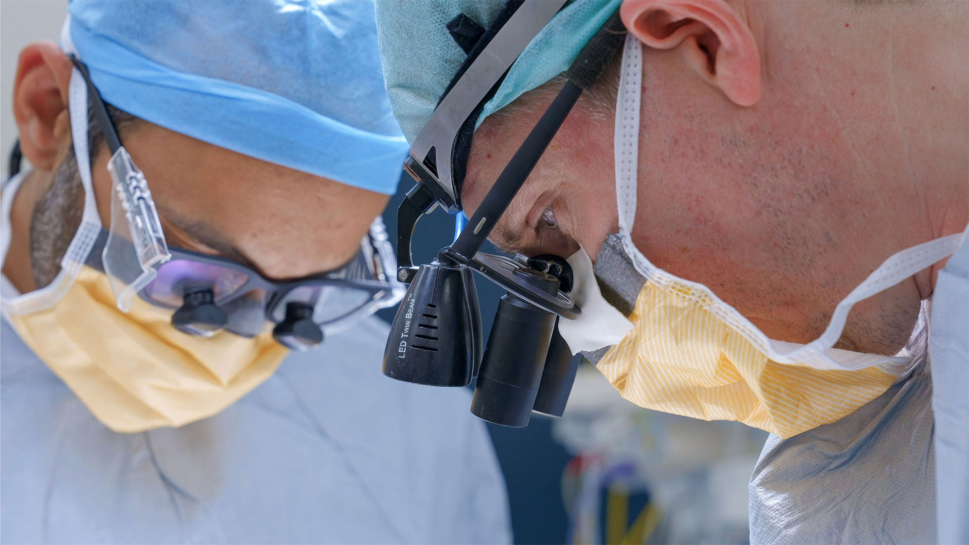 Surgeons: Life in Their Hands | Stream free